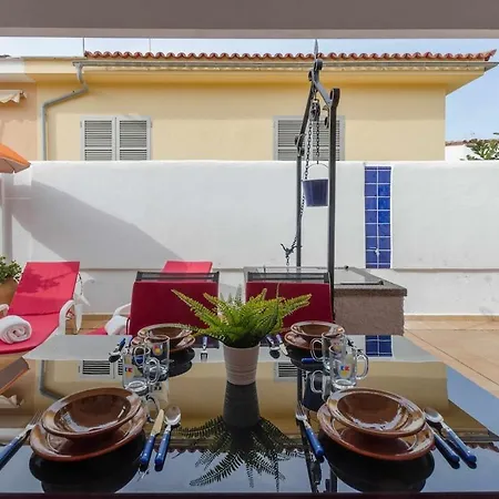 Yourhouse Xavier Casa de Férias *